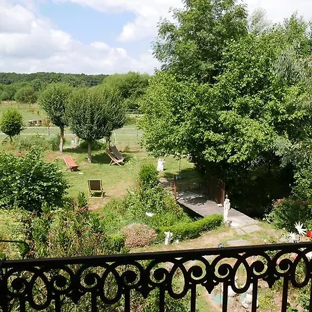 La Cage Aux Oiseaux La Lande-de-Goult