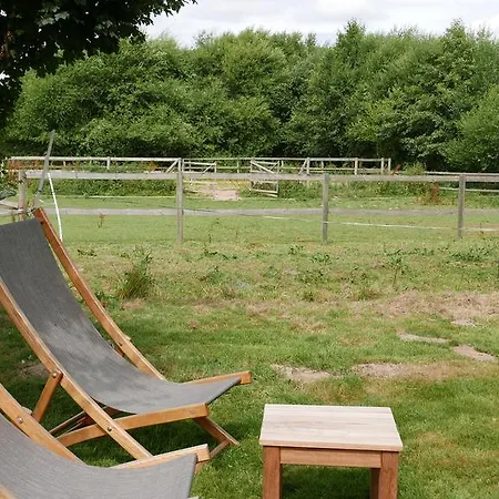 فندق مبيت وإفطار La Cage Aux Oiseaux La Lande-de-Goult